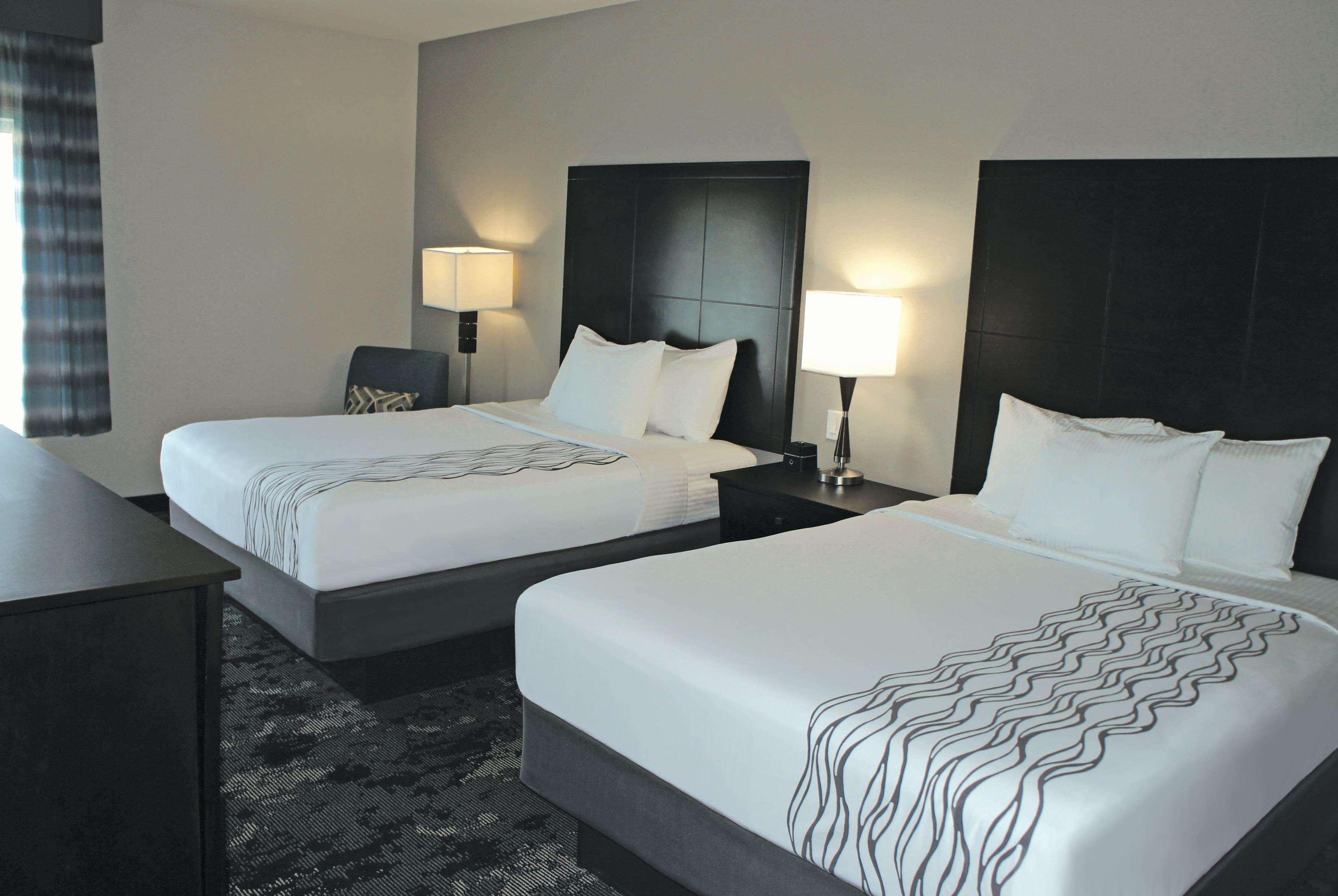 La Quinta By Wyndham Columbus - Edinburgh Hotel Екстериор снимка