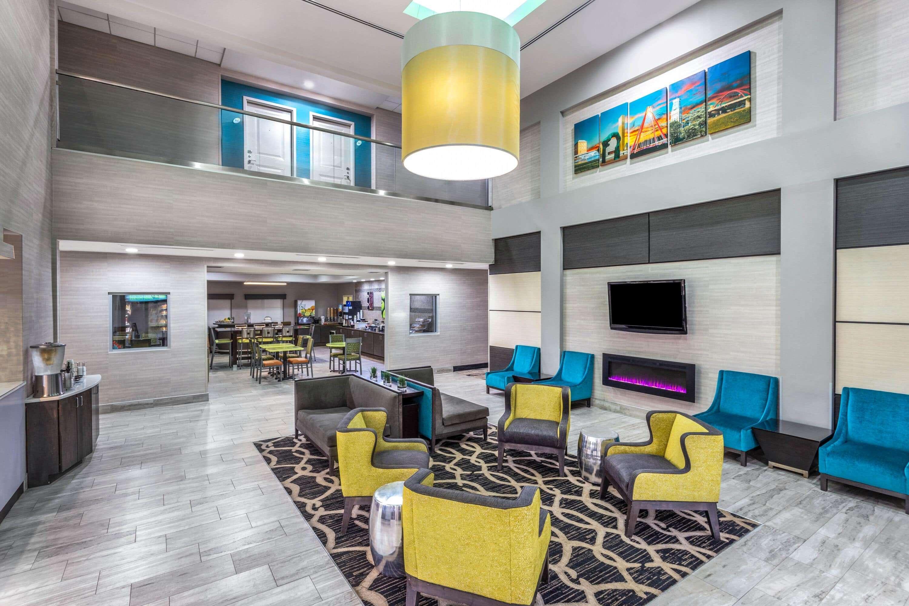 La Quinta By Wyndham Columbus - Edinburgh Hotel Екстериор снимка