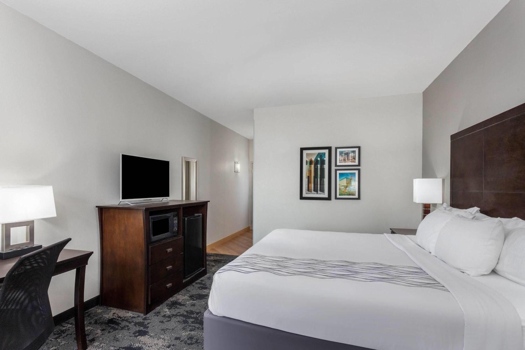 La Quinta By Wyndham Columbus - Edinburgh Hotel Екстериор снимка