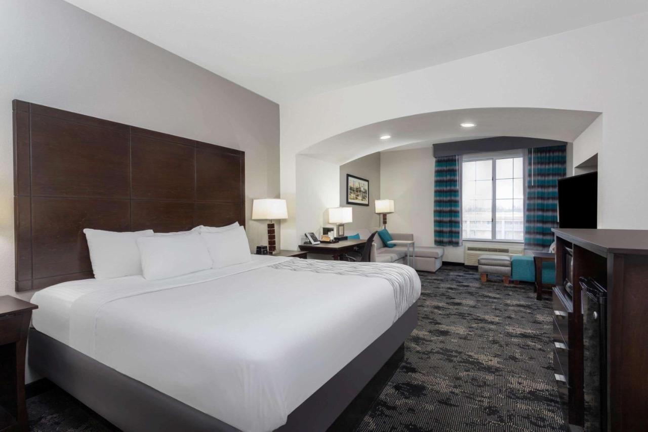 La Quinta By Wyndham Columbus - Edinburgh Hotel Екстериор снимка